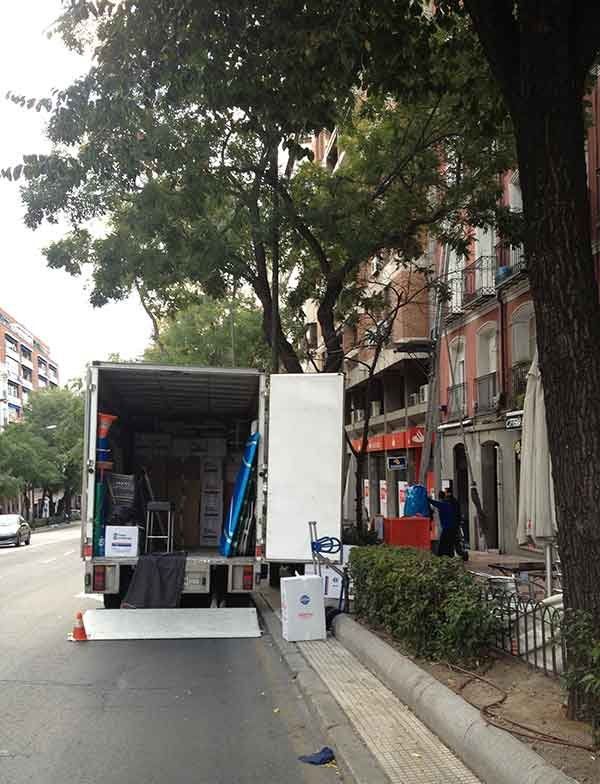 realiza una mudanza sin problemas en Madrid realiza una mudanza sin problemas en Madrid